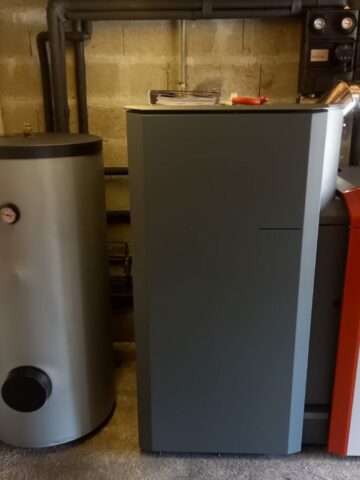 Installation chaudière à pellets BioWIN 2 Touch Exklusiv 15kW avec ballon eau chaude