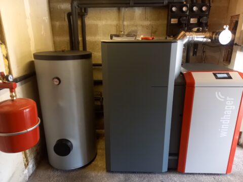 Installation chaudière à pellets BioWIN 2 Touch Exklusiv 15kW avec ballon eau chaude